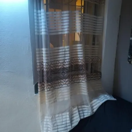 Ciro'S House-2